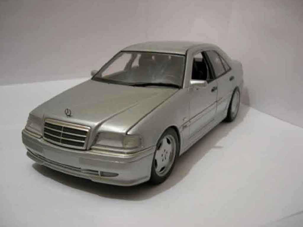 Mercedes Classe C 1/18 Ut Models 36 amg grey diecast model cars