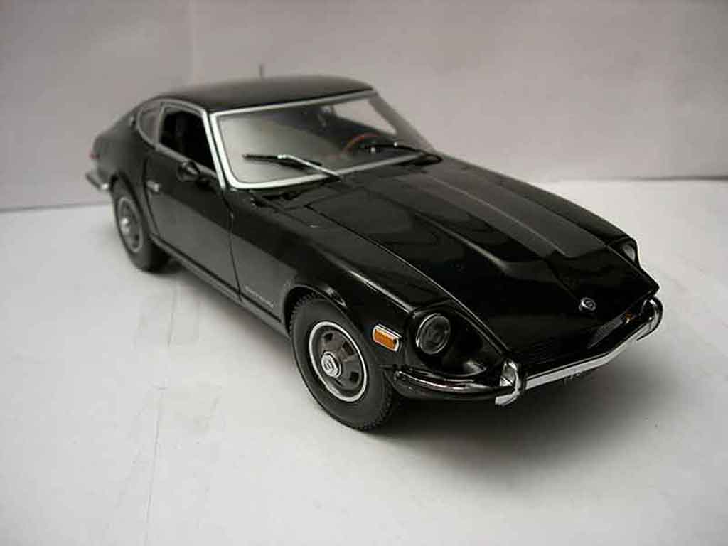 Datsun 240Z 1/18 Sun Star coupe black diecast model cars