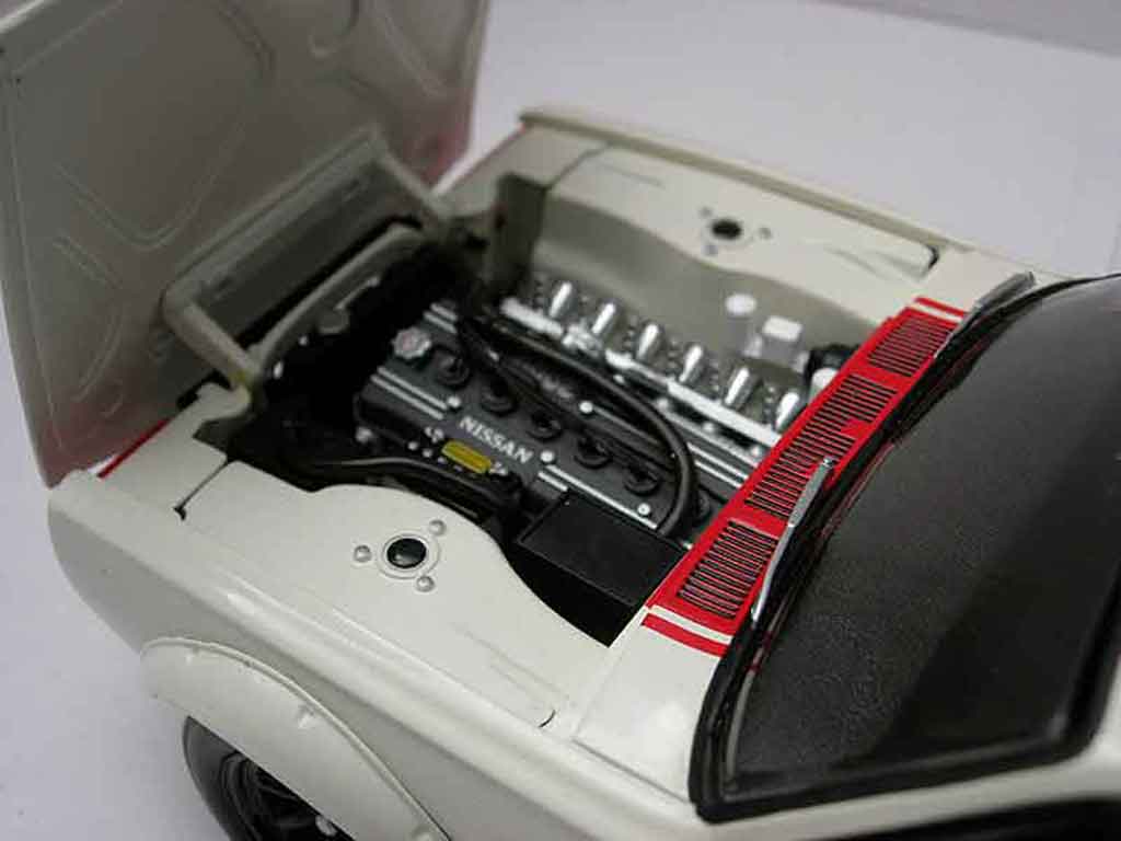 Nissan Skyline 2000 gt-r kpgc10 #6 1/18 Kyosho