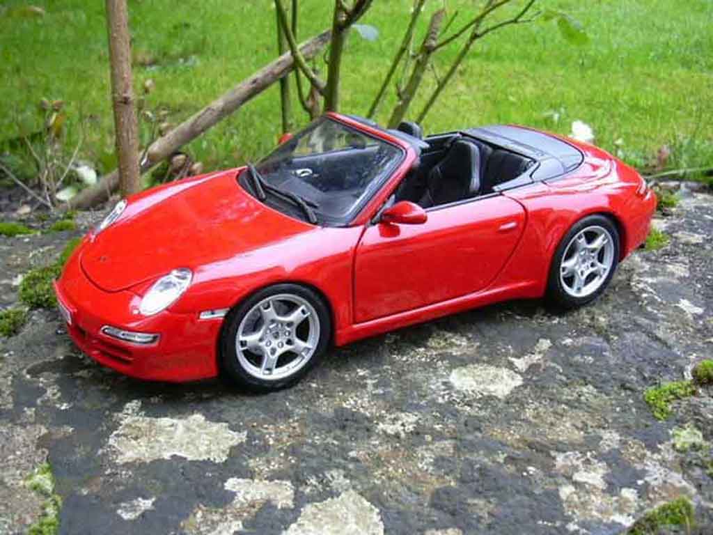 Porsche 997 Cabriolet 1/18 Maisto Convertible S red diecast model cars