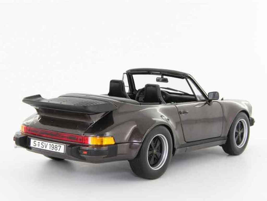 Porsche 911 Turbo cabriolet 1/18 Norev