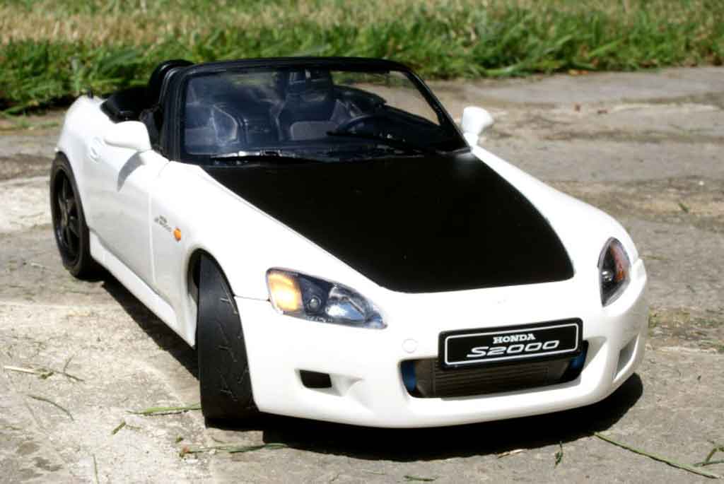 Honda S2000 1/18 Autoart white preparation turbo diecast model cars