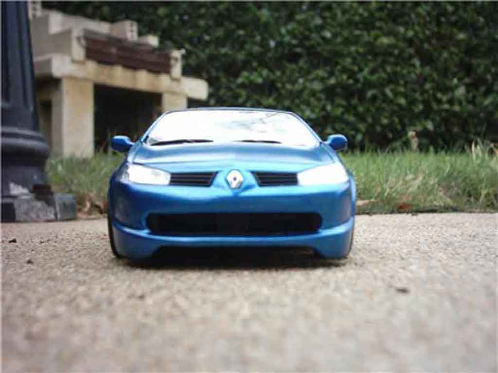 Renault Megane CC ocean 1/18 Solido