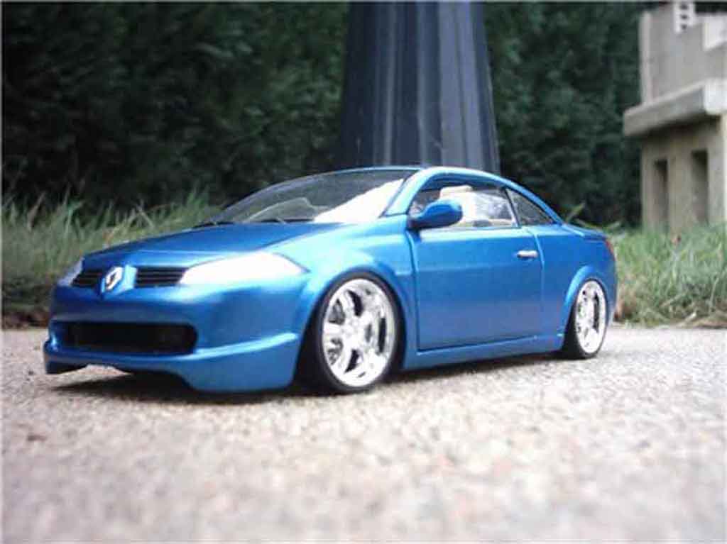 Renault Megane CC ocean 1/18 Solido