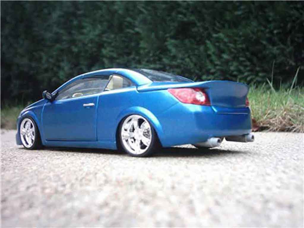 Renault Megane CC ocean 1/18 Solido