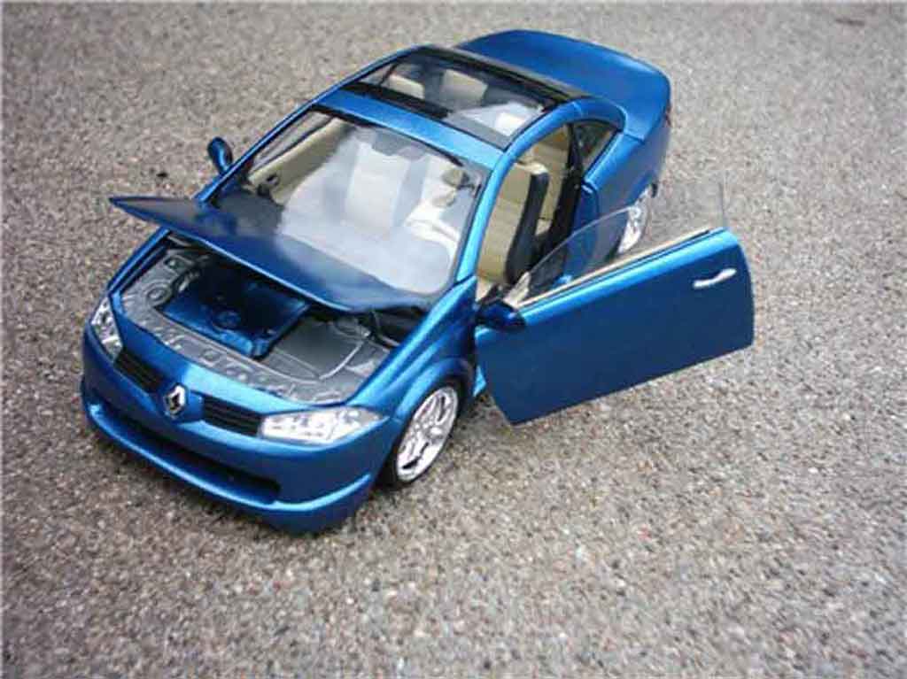 Renault Megane CC ocean 1/18 Solido