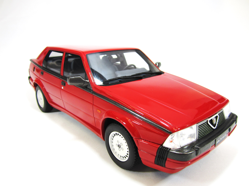 Alfa Romeo 75 V6 1/18 Laudoracing Models V6 3.0 LM087 red diecast model cars