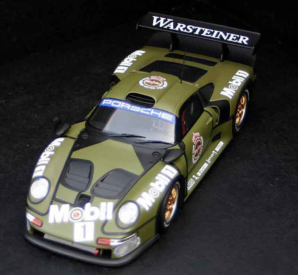 Porsche 911 GT1 96 test car 1/18 Ut Models