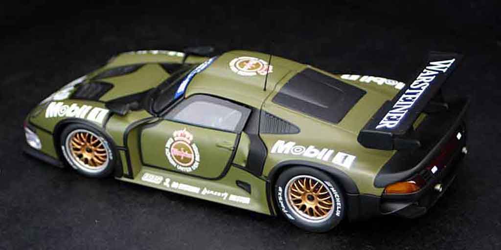 Porsche 911 GT1 96 test car 1/18 Ut Models