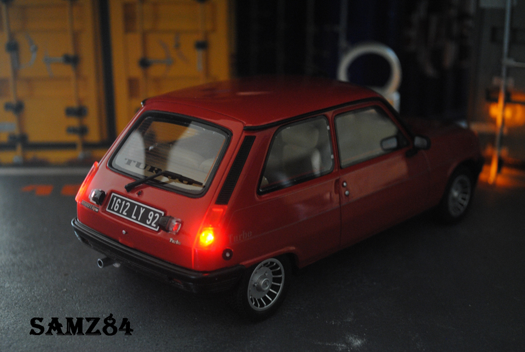 Renault 5 Alpine Turbo Rouge LED 1/18 Ottomobile