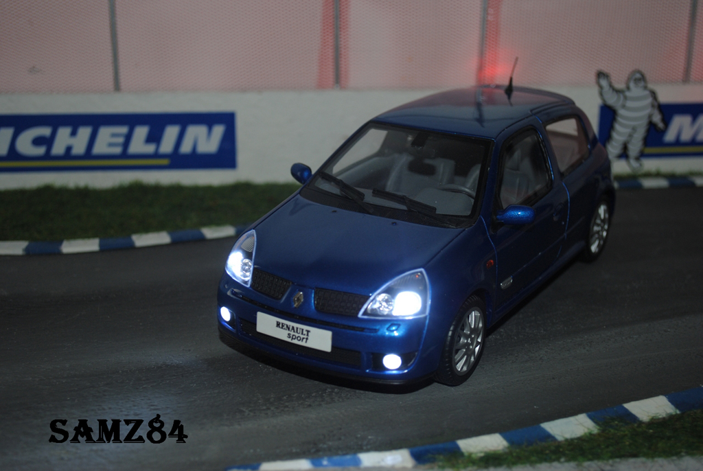 Renault Clio 2 RS 1/18 Ottomobile 2 RS Ragnotti LED diecast model cars