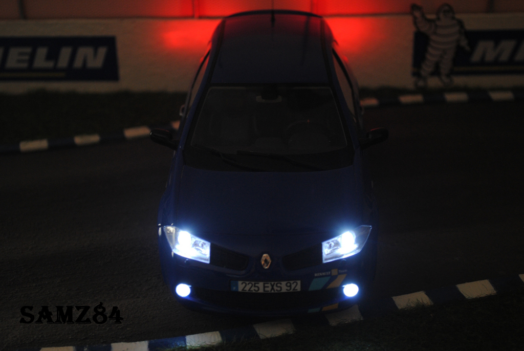 Renault Megane Sport 1/18 Ottomobile Sport R25 F1 Team Bleue LED diecast model cars