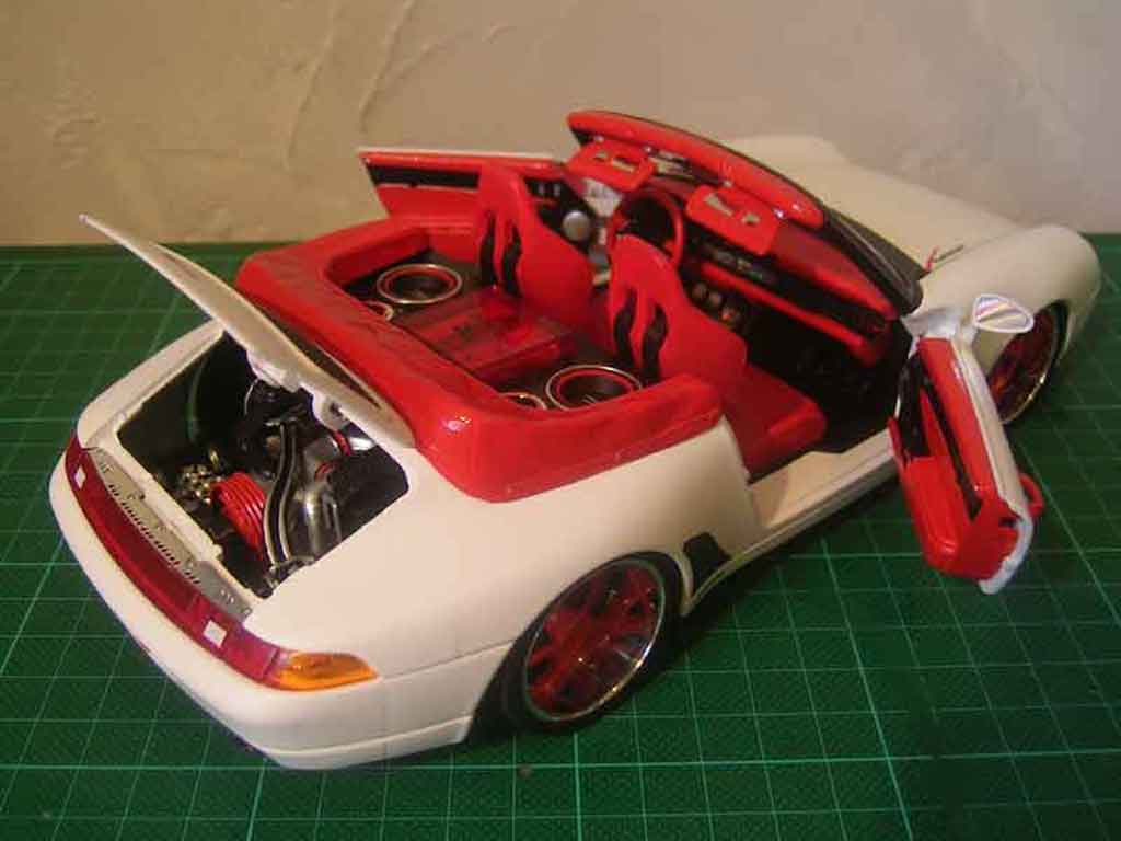 Porsche 911 Cabriolet Convertible Carrera tuning 1/18 Burago