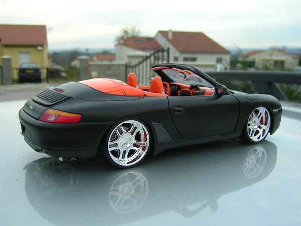 Porsche 911 Cabriolet Convertible black 1/18 Ut Models
