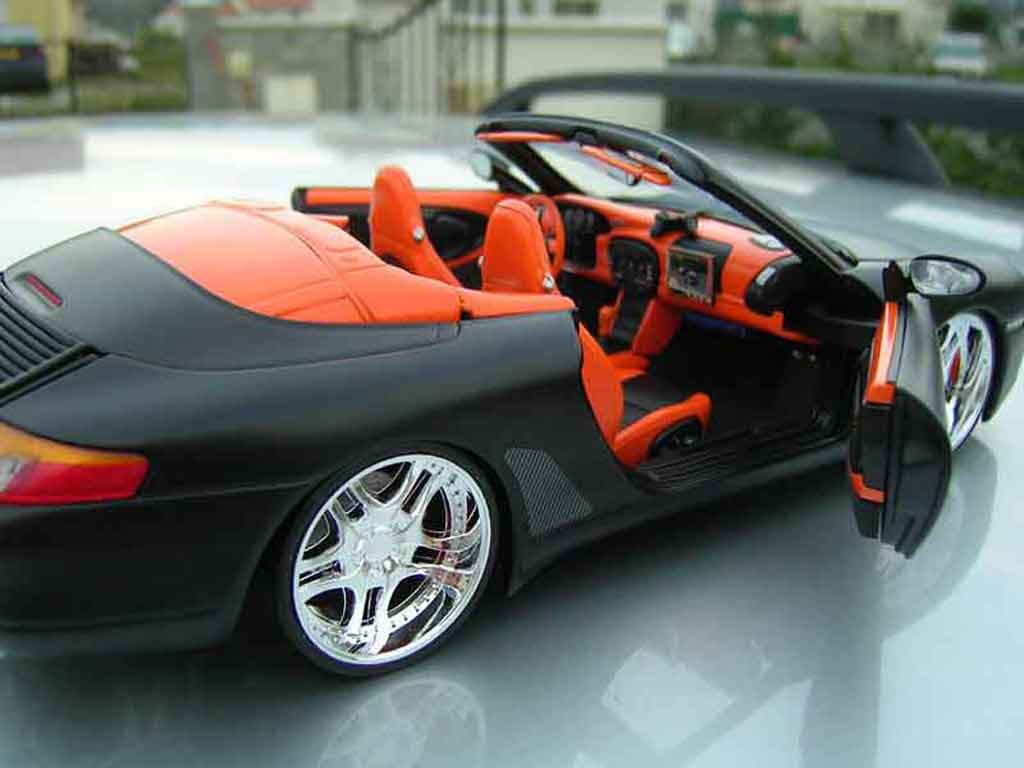 Porsche 911 Cabriolet Convertible black 1/18 Ut Models