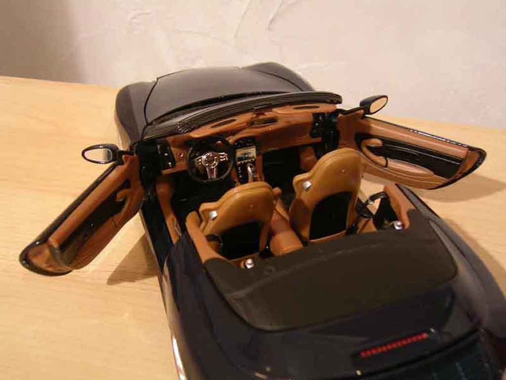 Porsche 911 Cabriolet Convertible black jantes f430 1/18 Maisto