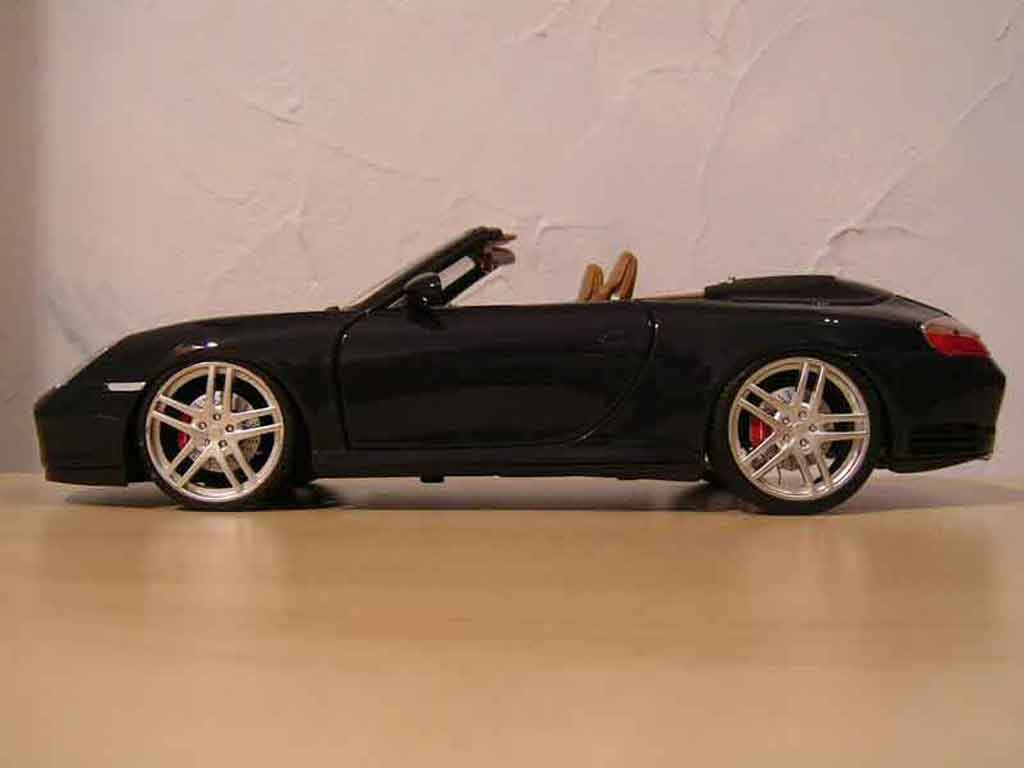 Porsche 911 Cabriolet Convertible black jantes f430 1/18 Maisto