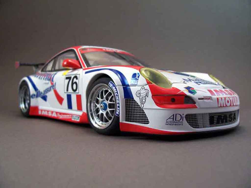 Porsche 911 GT3 RSR 2007 76lm07 1/18 Autoart