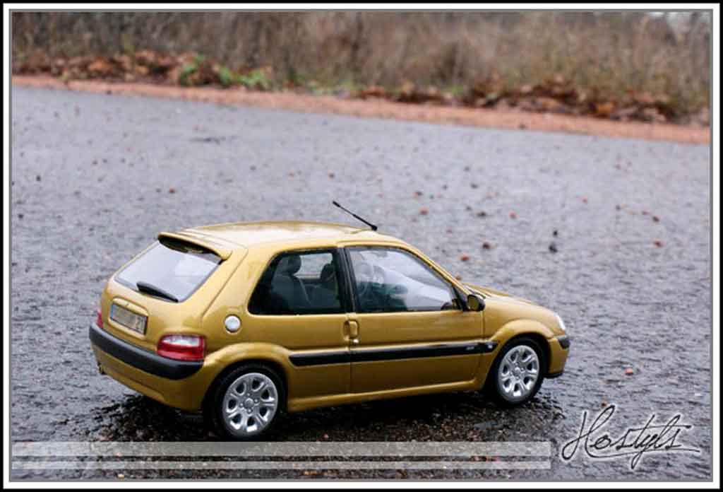 Citroen Saxo VTS yellow heliodor 1/18 Ottomobile