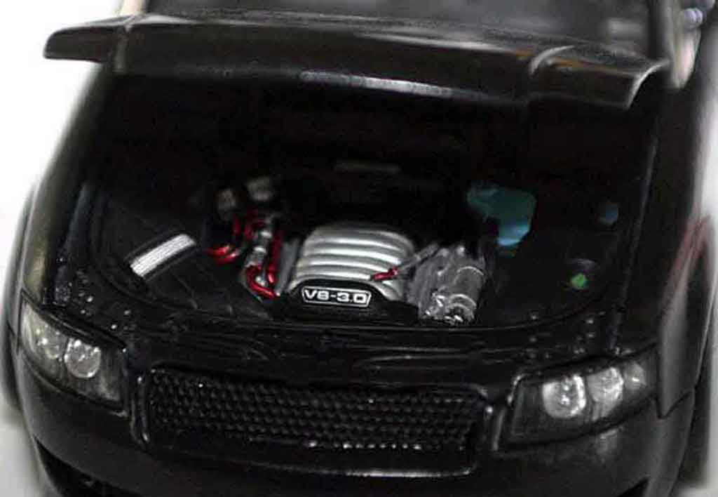 Audi A4 cabriolet v6 3l german look black 1/18 Welly