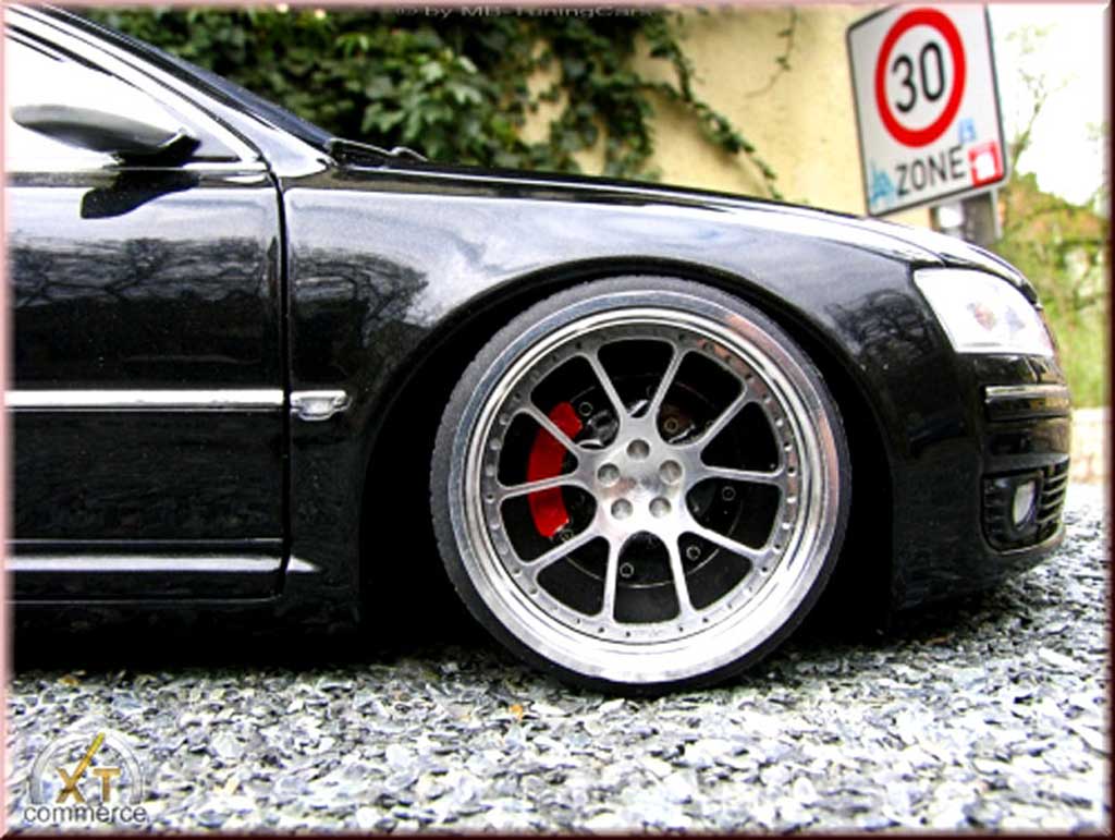 Audi A8 berline black jantes 20 pouces 1/18 Kyosho