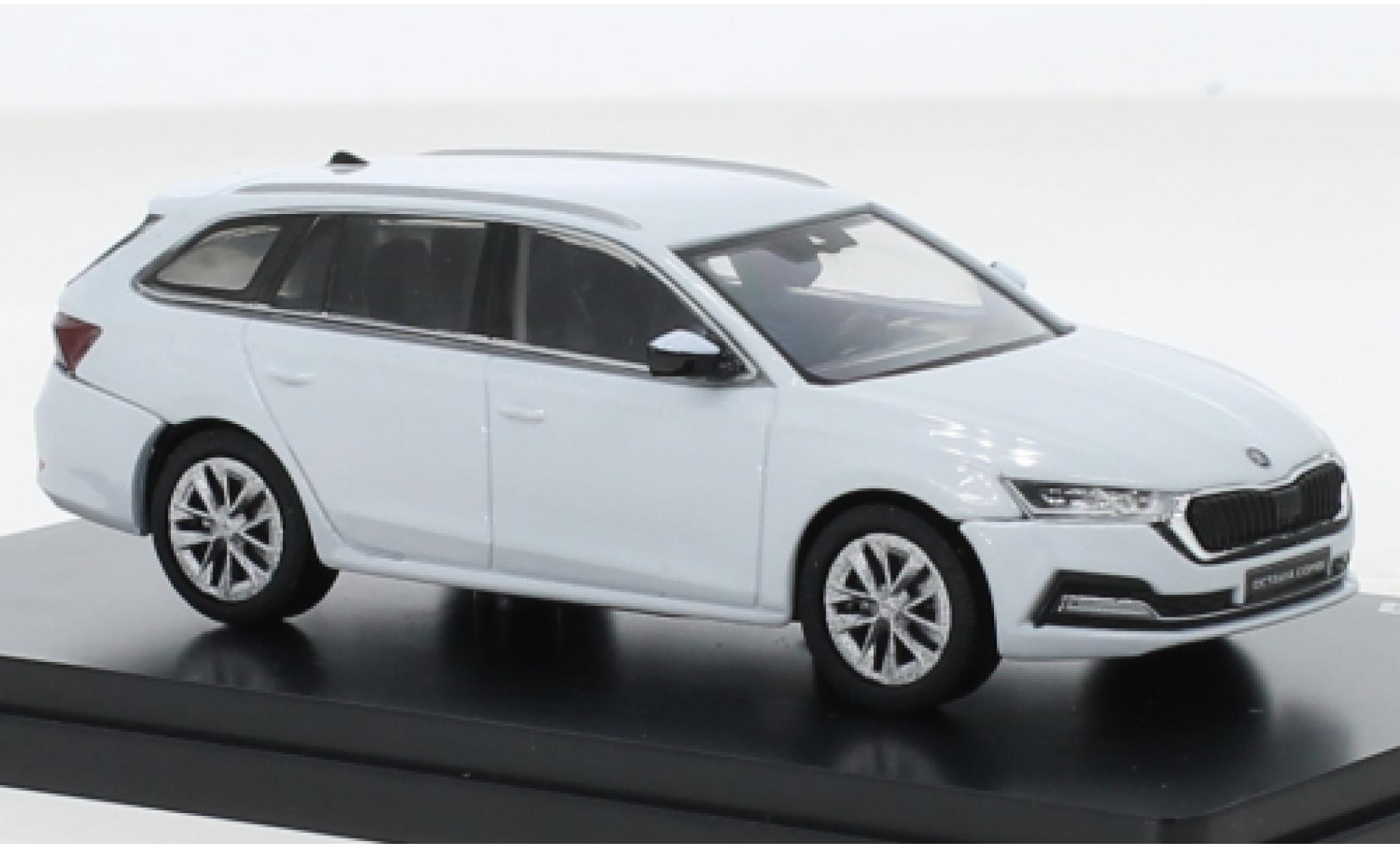 Skoda Octavia 1/43 Abrex IV Combi metallise white 2020 diecast model cars