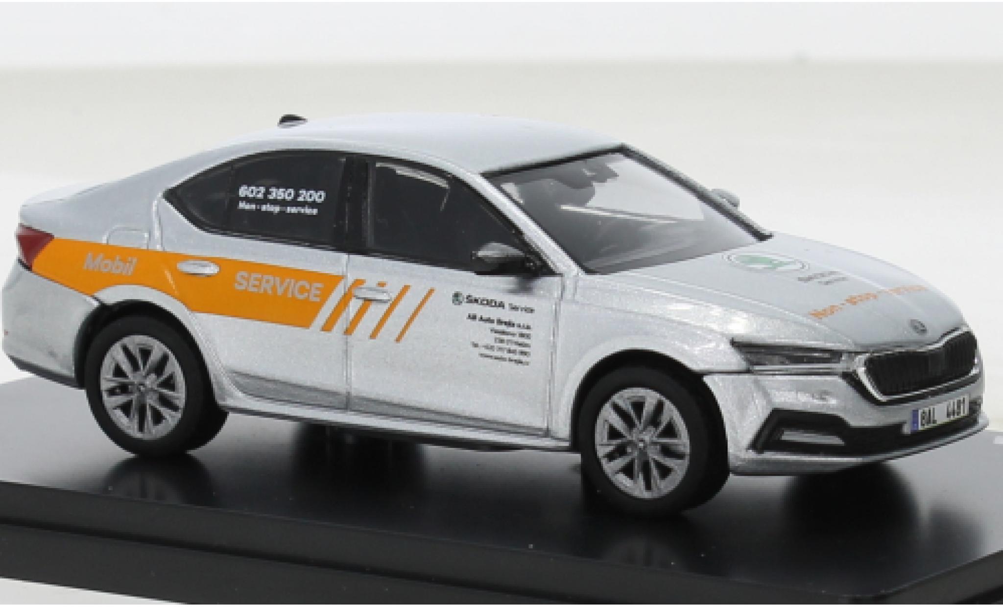Skoda Octavia 1/43 Abrex IV Mobil Service 2020 diecast model cars