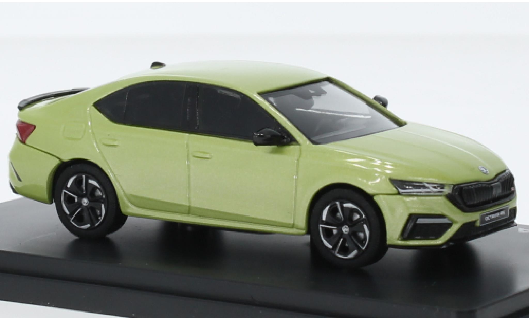 Skoda Octavia 1/43 Abrex IV RS metallise la chaux 2020 diecast model cars