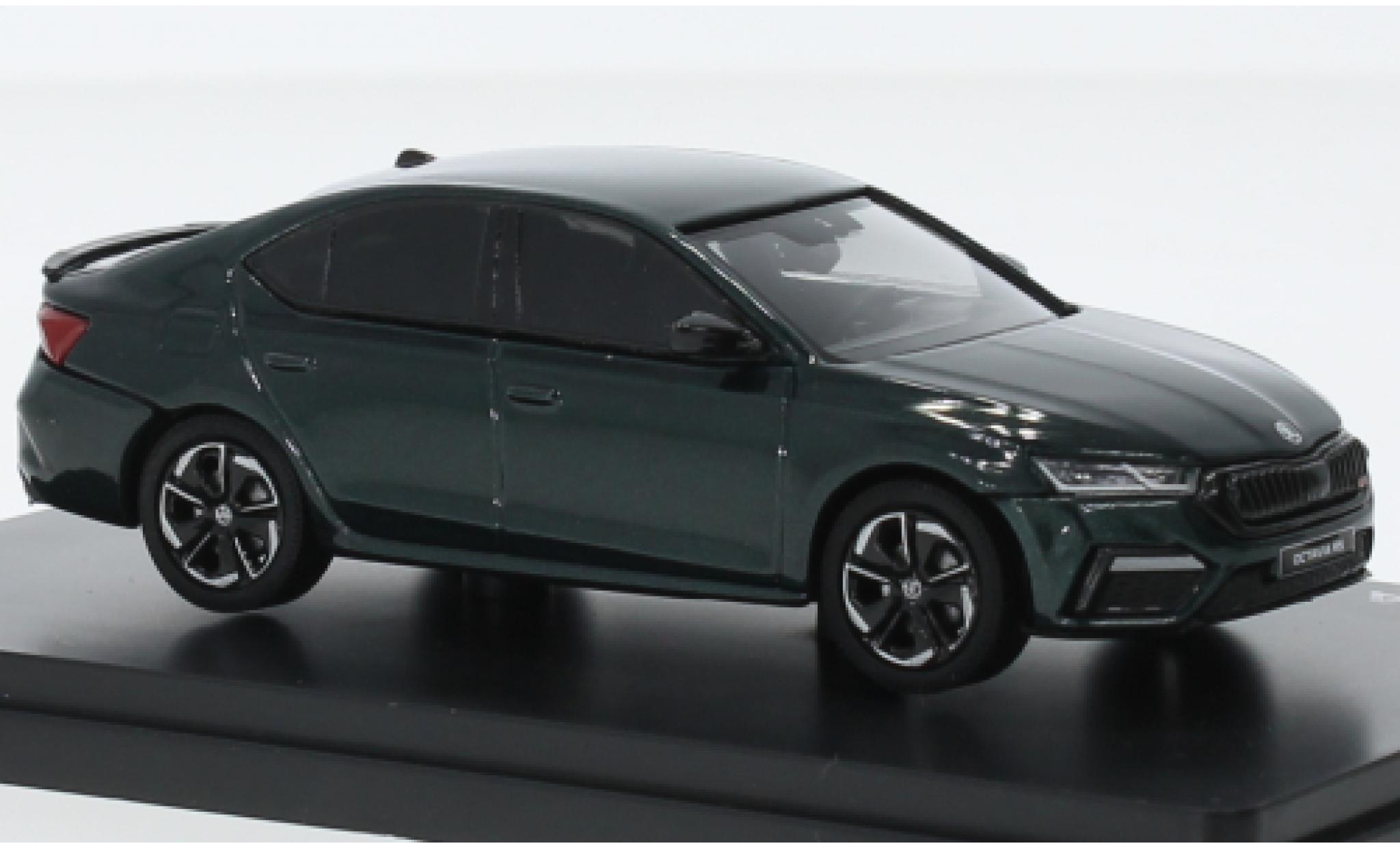 Skoda Octavia 1/43 Abrex IV RS metallise green fonc&eacute; 2020 diecast model cars