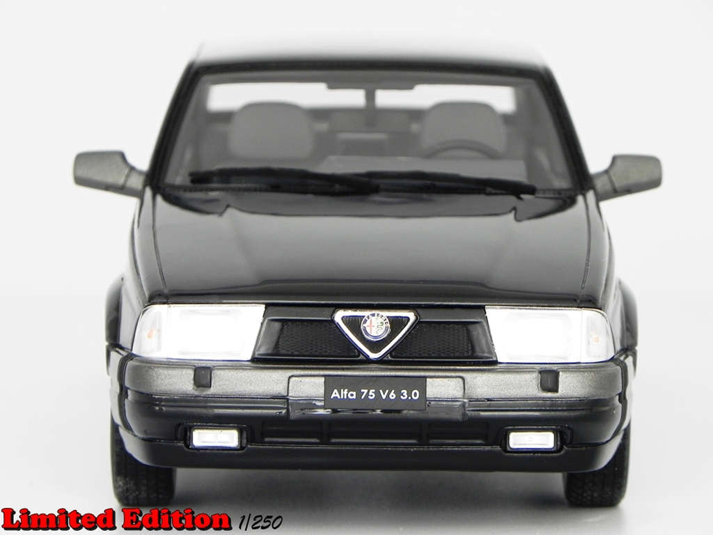 Alfa Romeo 75 V6 1/18 Laudoracing Models V6 3.0 LM087B black diecast model cars