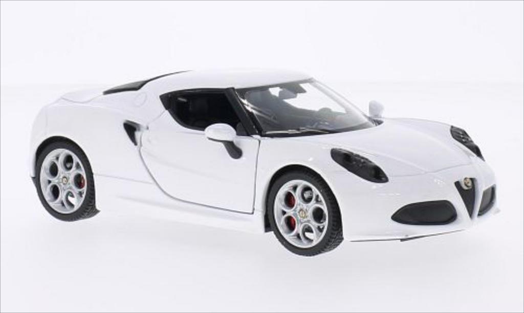 Alfa Romeo 4C 1/24 Welly white 2014 diecast model cars