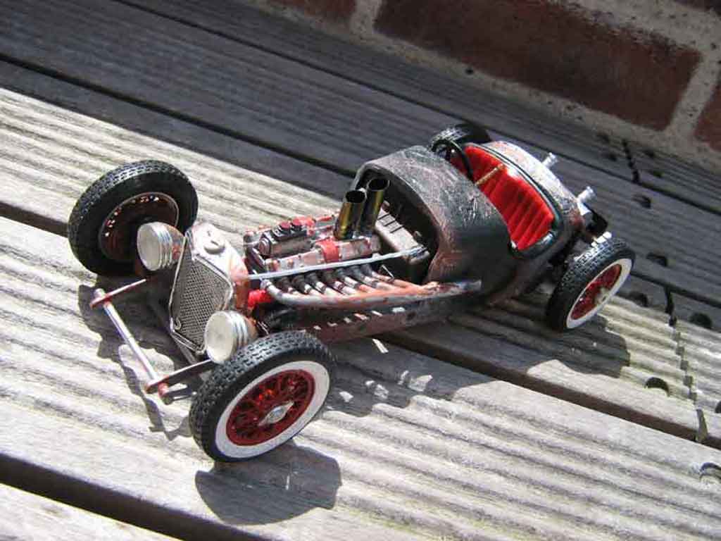 Alfa Romeo 2300 1/18 Burago spider (1932) de style rat rad diecast model cars