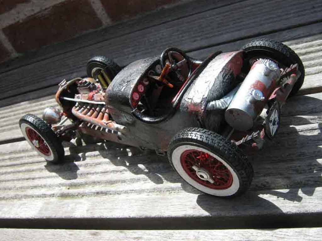 Alfa Romeo 2300 cabriolet spider (1932) de style rat rad 1/18 Burago