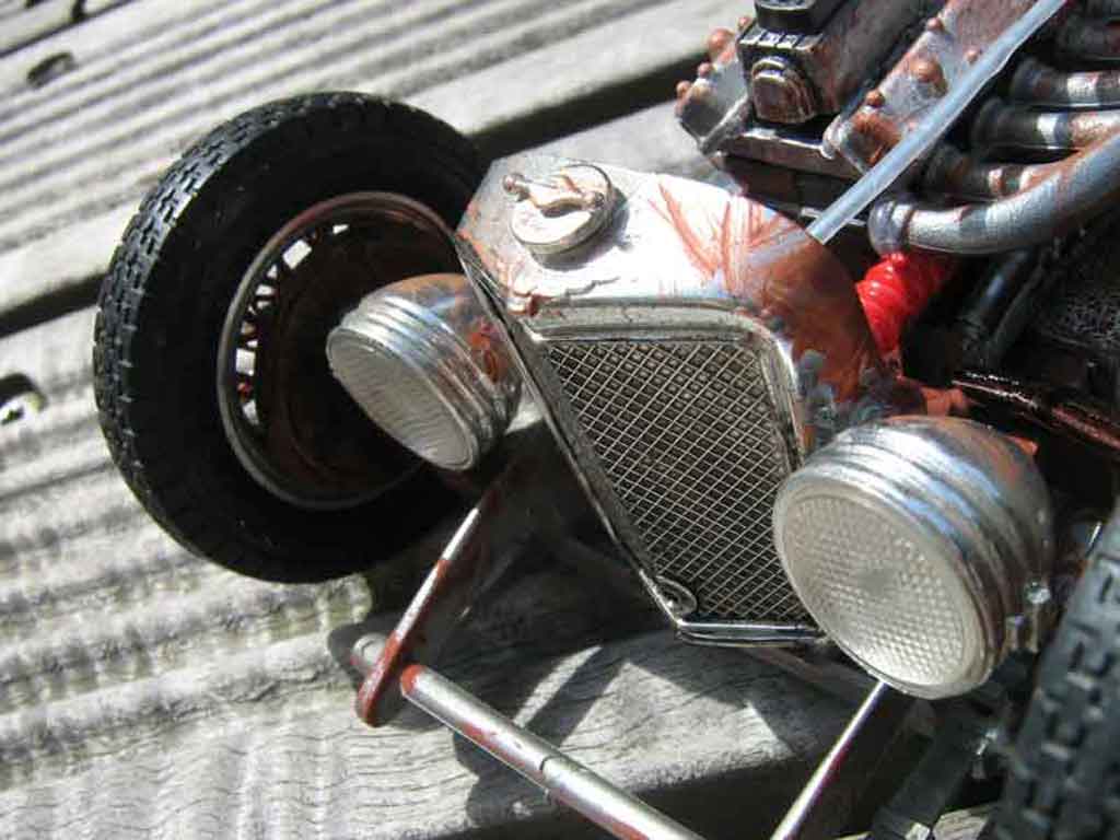 Alfa Romeo 2300 cabriolet spider (1932) de style rat rad 1/18 Burago