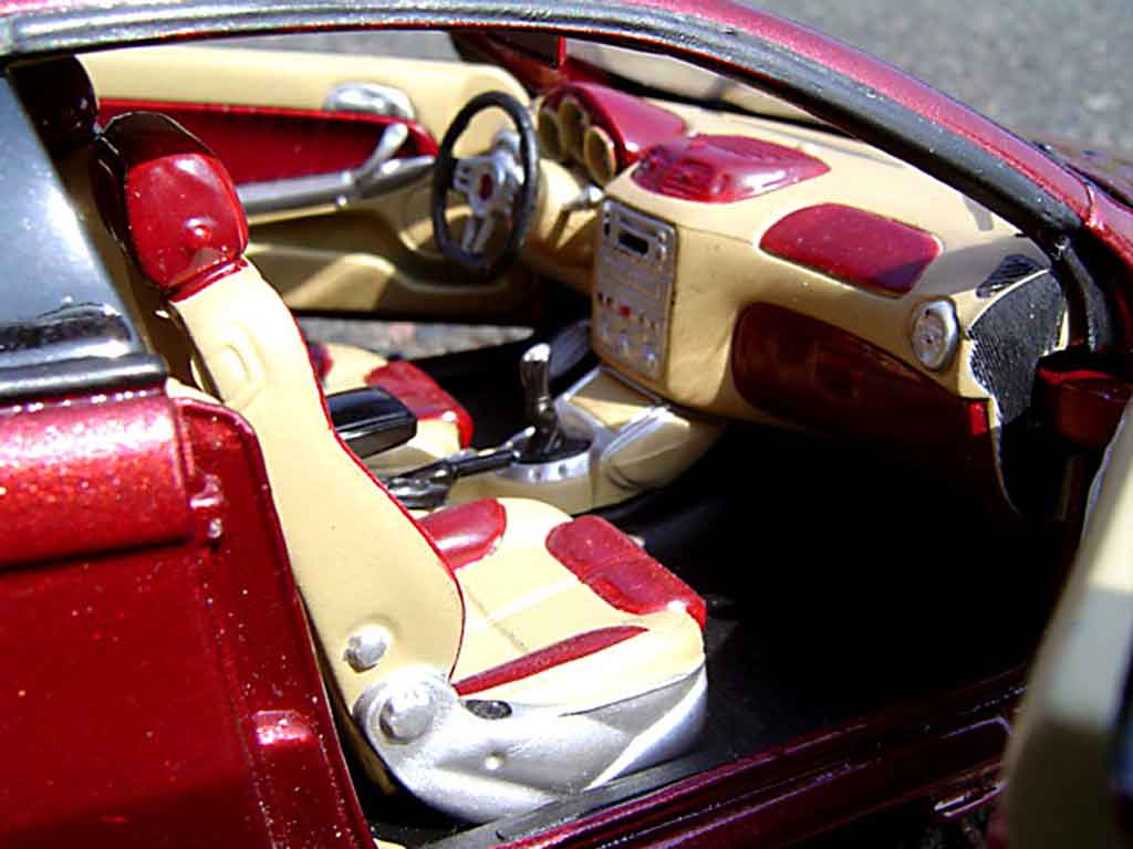 Alfa Romeo GT coupe gturismo 1/18 Welly