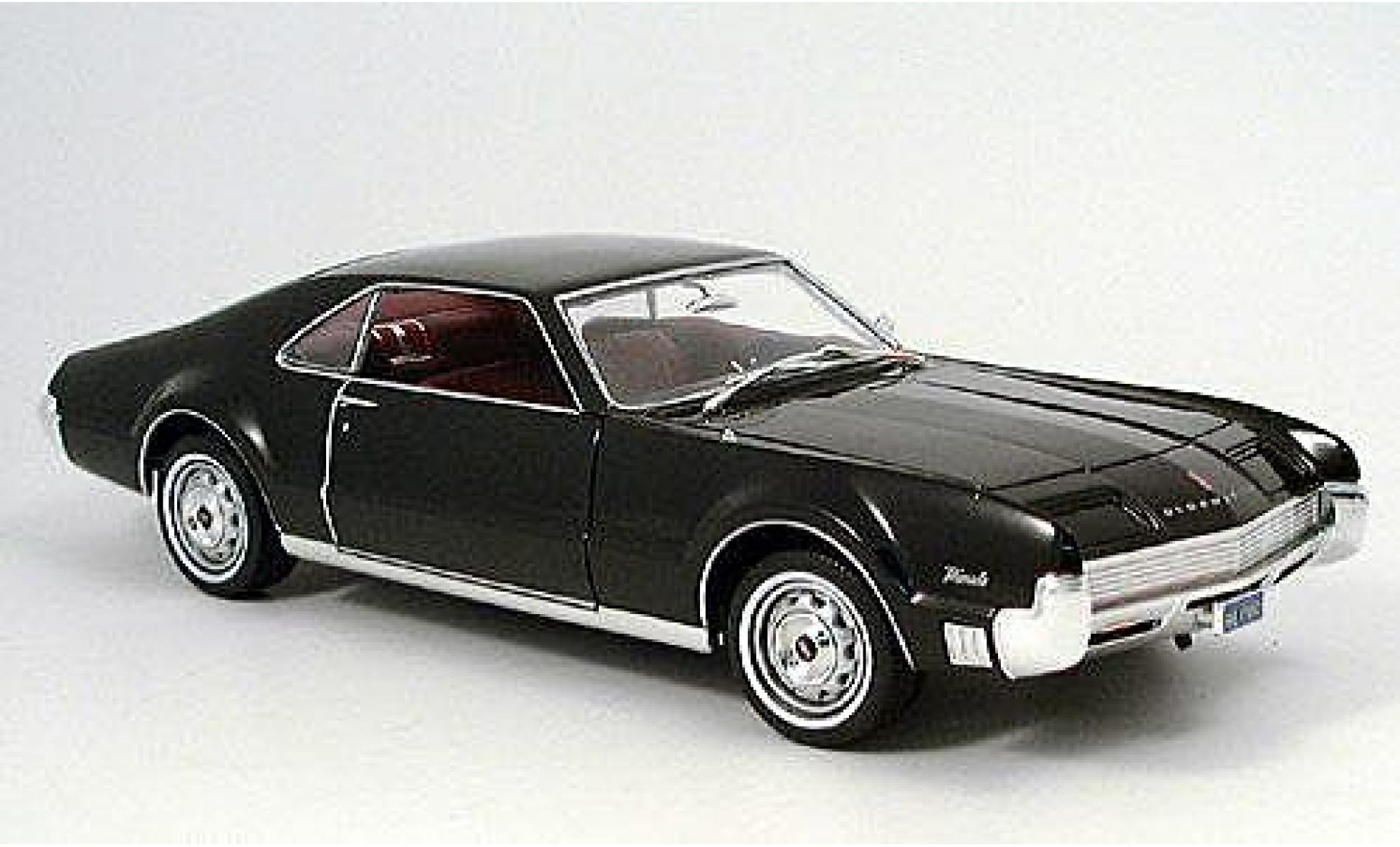Oldsmobile Toronado 1/18 Motormax black 1966 diecast model cars