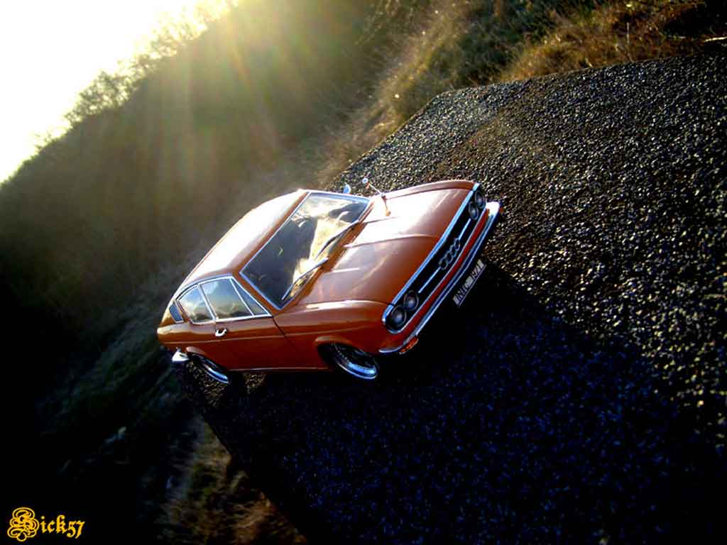 Audi 100 coupe S 1970 orange jantes porsche 1/18 Anson