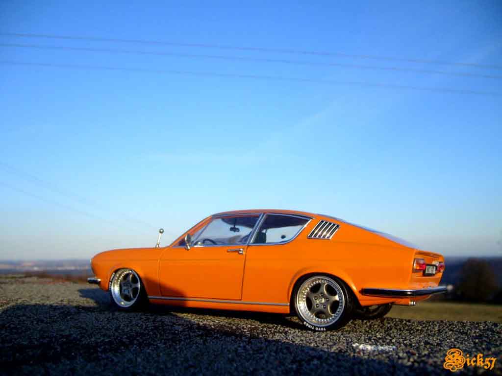 Audi 100 coupe S 1970 orange jantes porsche 1/18 Anson