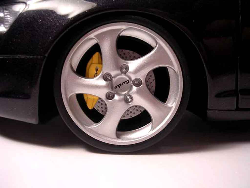 Audi A6 berline jantes porsche 1/18 Norev