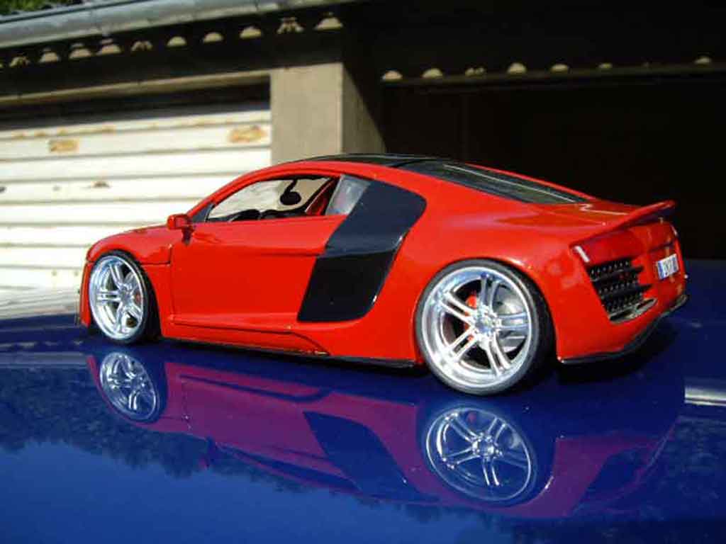 Audi R8 4.2 fsi tdi 1/18 Maisto