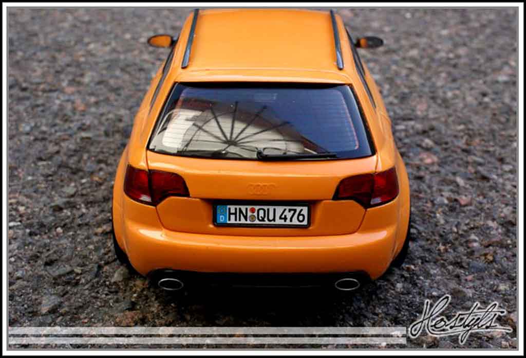 Audi RS4 avant orange papaye 1/18 Minichamps