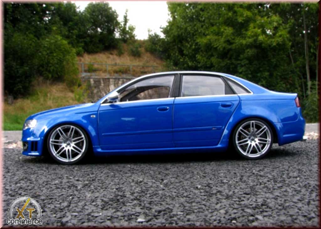 Audi RS4 berline blue kit suspension rabaissee 1/18 Minichamps