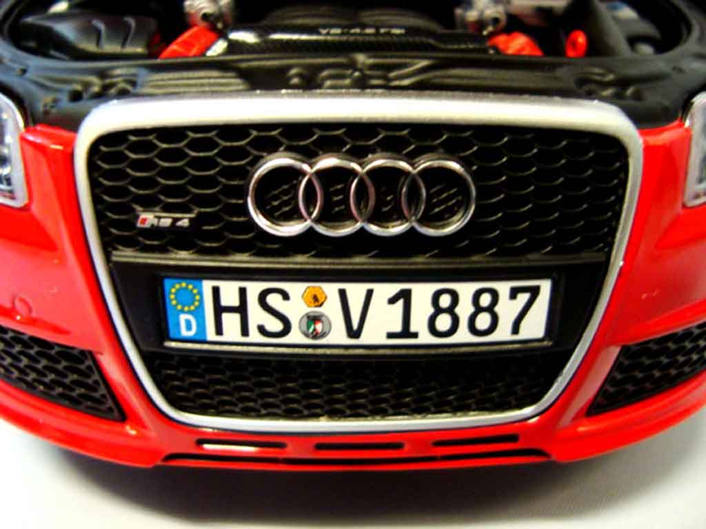 Audi RS4 avant red jantes 19 pouces bbs rs 1/18 Minichamps