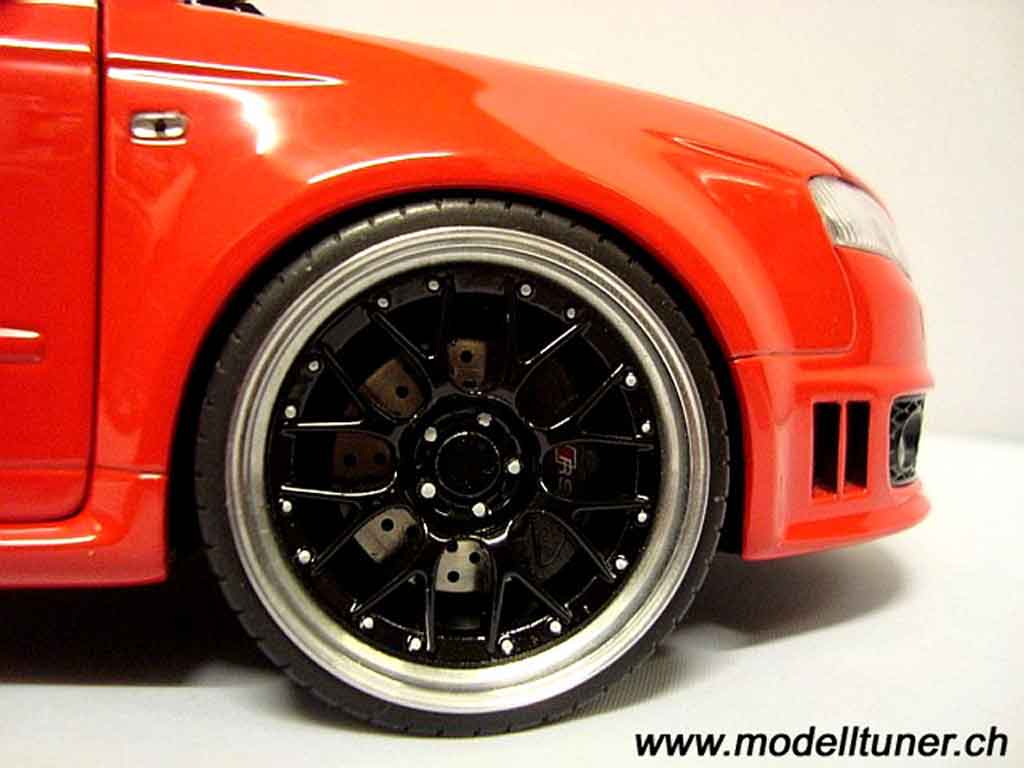 Audi RS4 avant red jantes 19 pouces bbs rs 1/18 Minichamps