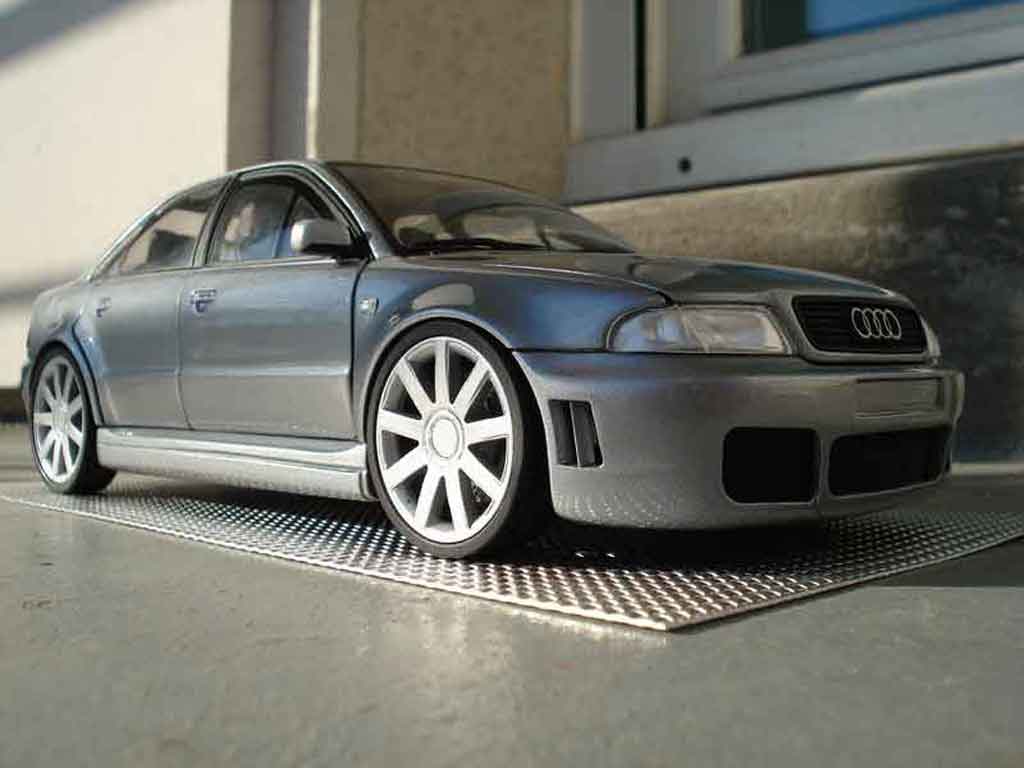 Audi S4 1/18 Ut Models v6 bi-turbo grey jantes 18 pouces diecast model cars