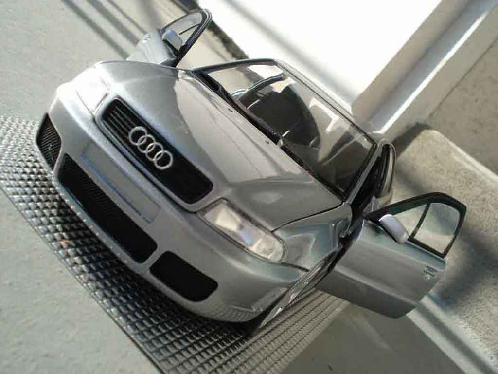 Audi S4 berline v6 bi-turbo grey jantes 18 pouces 1/18 Ut Models
