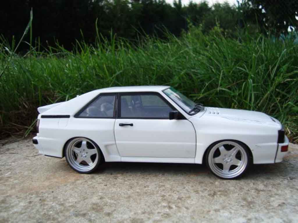 Audi Sport Quattro coupe white jantes amg en 17 pouces entierement en alu 1/18 Autoart