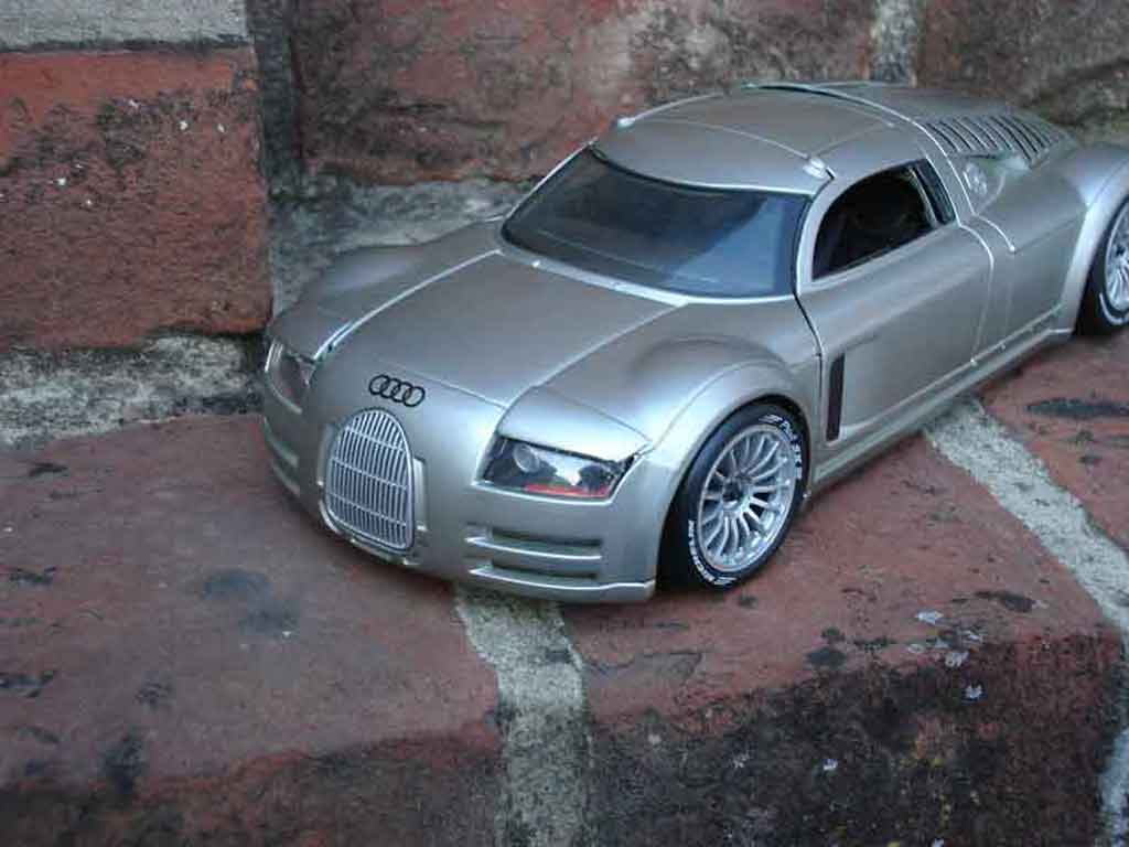 Audi Supersportwagen 1/18 Maisto pinkmeyer diecast model cars