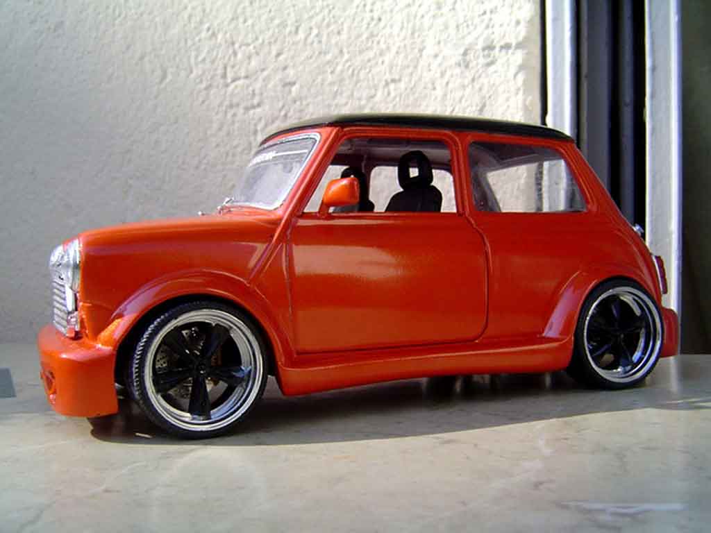 Austin Mini Cooper 1/18 Burago Cooper kit carrosserie et jantes 13 pouces diecast model cars