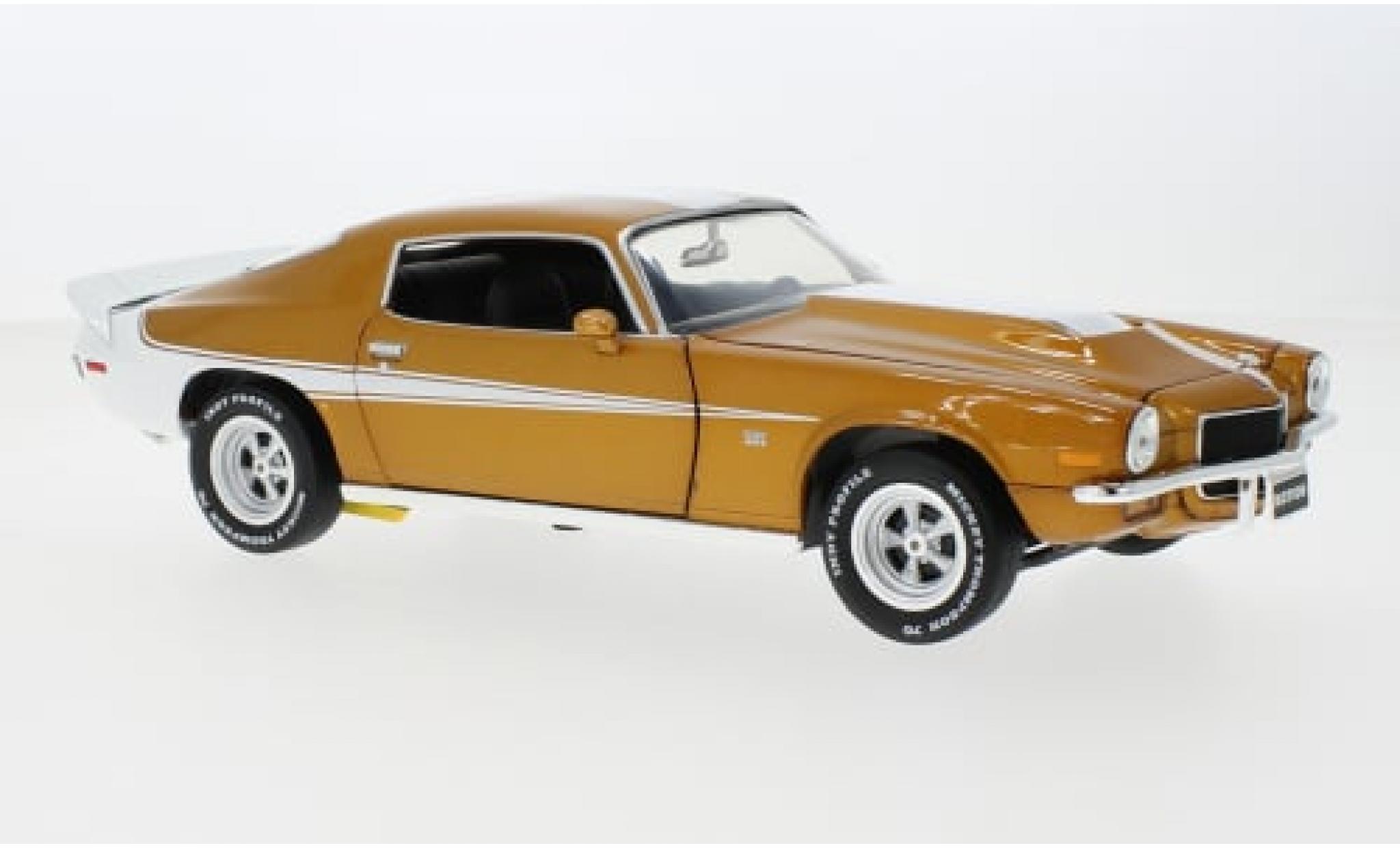 Chevrolet Camaro 1/18 Auto World Baldwin Motion kupfer/white 1973 1:18 diecast model cars